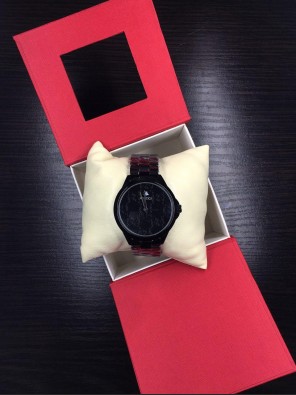 Наручний годинник - в стилі Gucci 