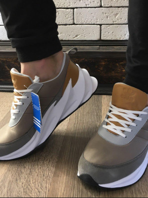 Кросівки - Бежеві в стилі Adidas Shark 