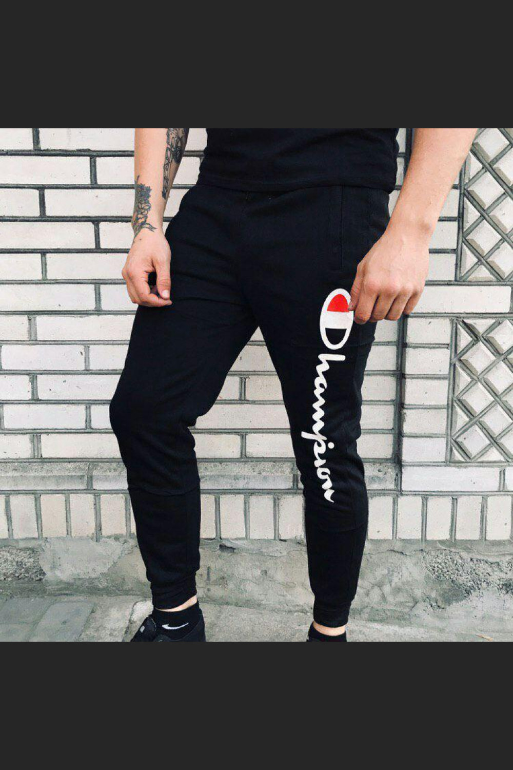 Чоловічі спортивні штани - В стилі Champion (Чорні)