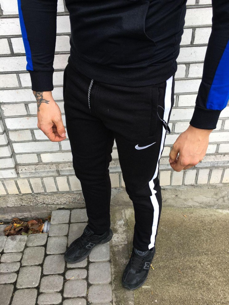 Чоловічі спортивні штани - В стилі Nike (Чорні, Теплі)