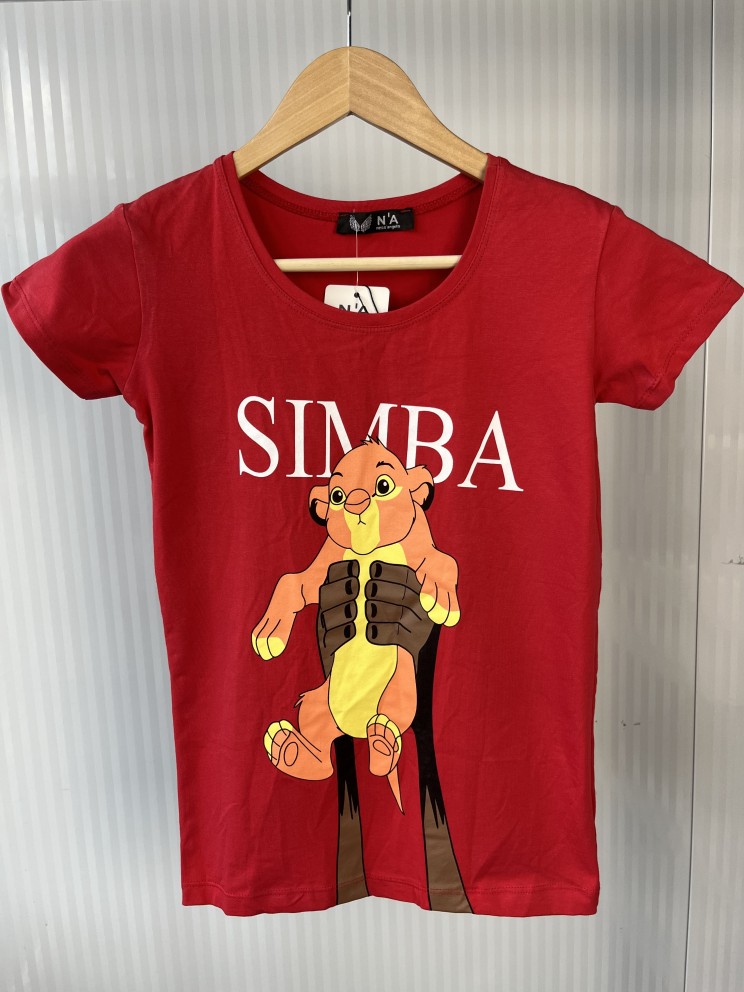 Жіноча червона футболка з принтом Simba Жіноча червона футболка з принтом Simba