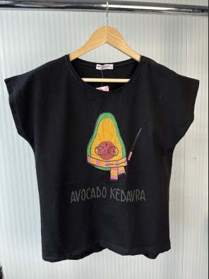 Жіноча чорна футболка з принтом Avocado Kedavra