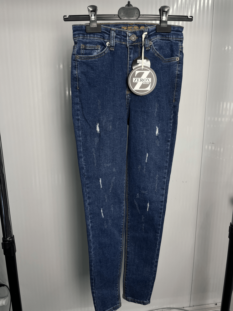 Чоловічі сині джинси slim fit Чоловічі сині джинси slim fit