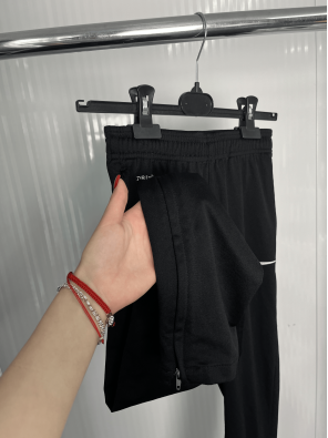 Чоловічі спортивні штани Nike Dri-FIT чорні