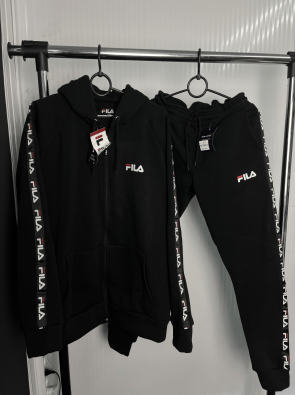 Чоловічий спортивний костюм FILA чорний