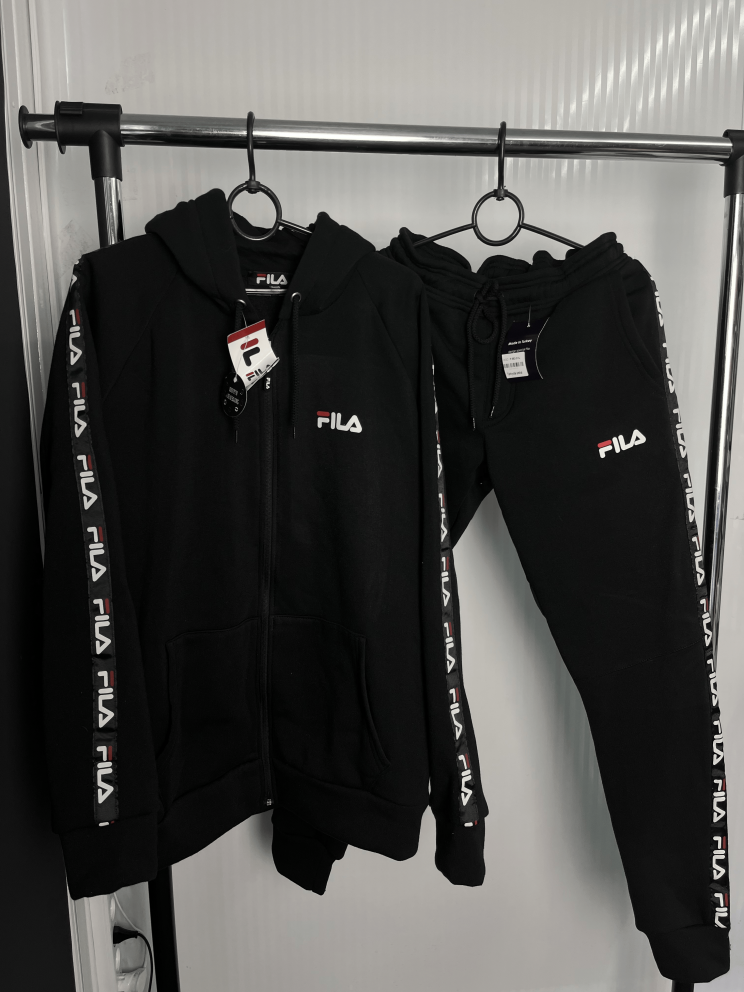 Чоловічий спортивний костюм FILA чорний