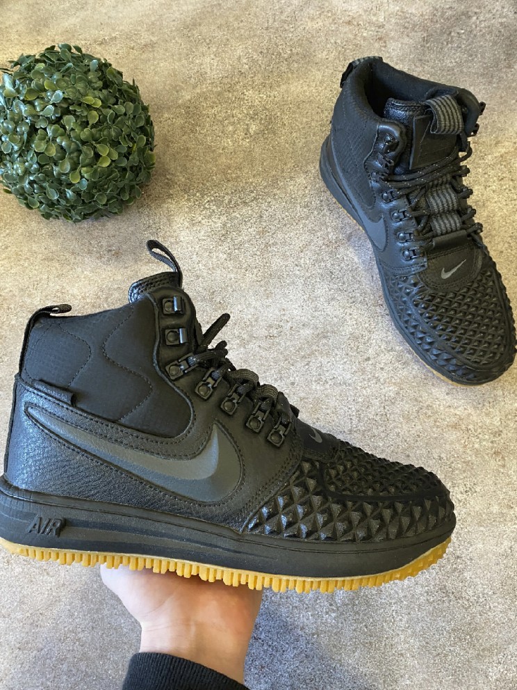 Кросівки - Чорні в стилі Nike - Air Force Шкіра Кросівки - Чорні в стилі Nike - Air Force Шкіра