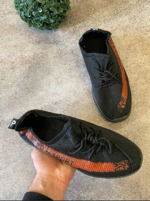 Кросівки - Чорні з червоним в стилі Adidas Yeezy