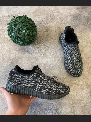 Кросівки - Сірі в стилі Adidas Yeezy